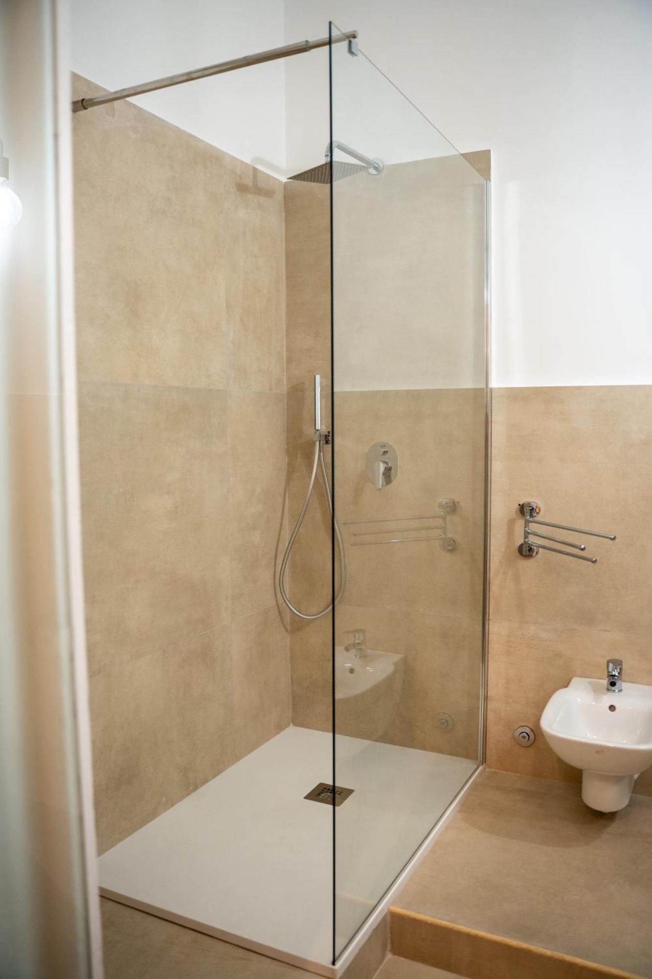 Principe Amedeo 93 Bed & Breakfast Bari Luaran gambar