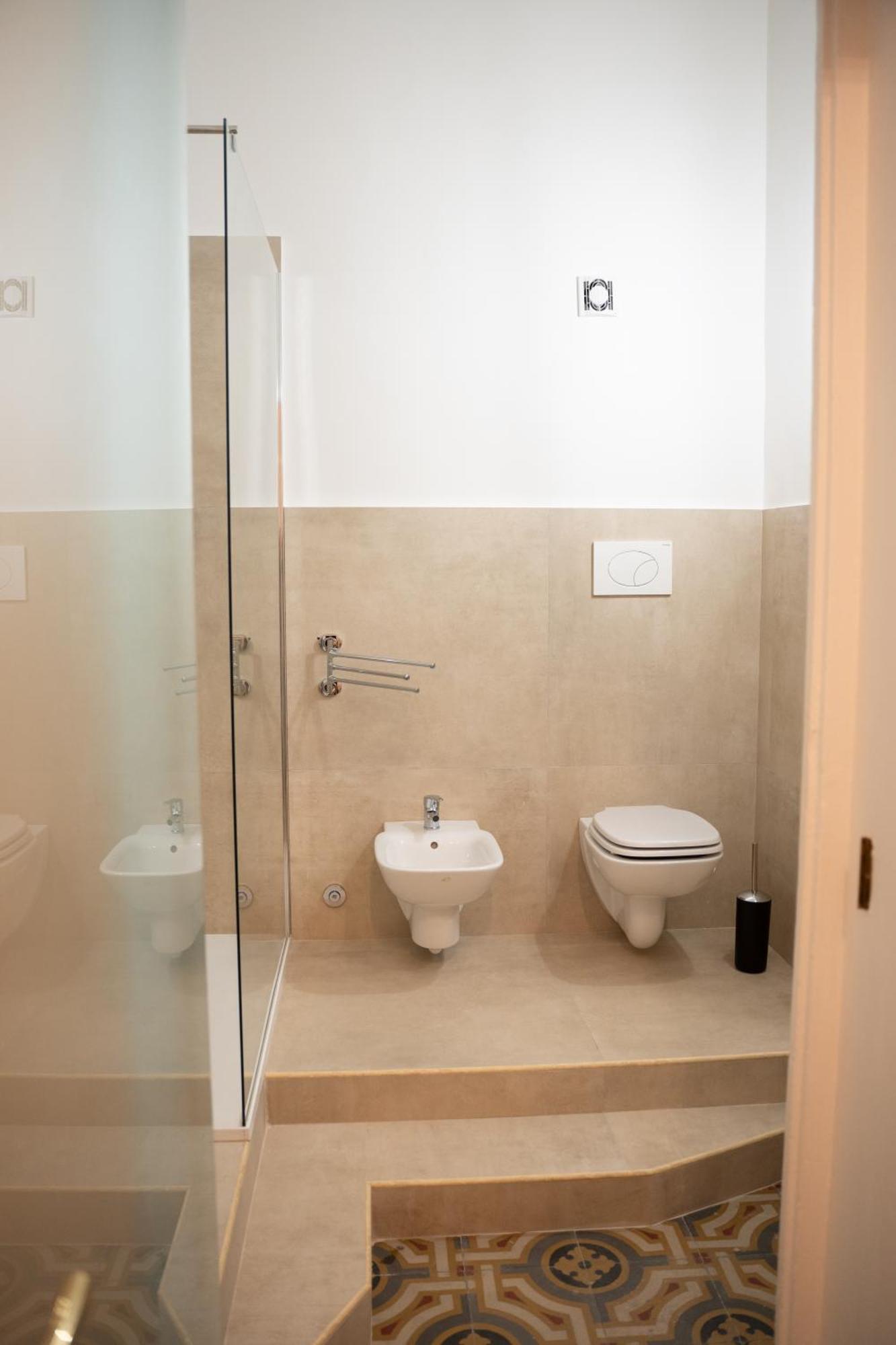 Principe Amedeo 93 Bed & Breakfast Bari Luaran gambar