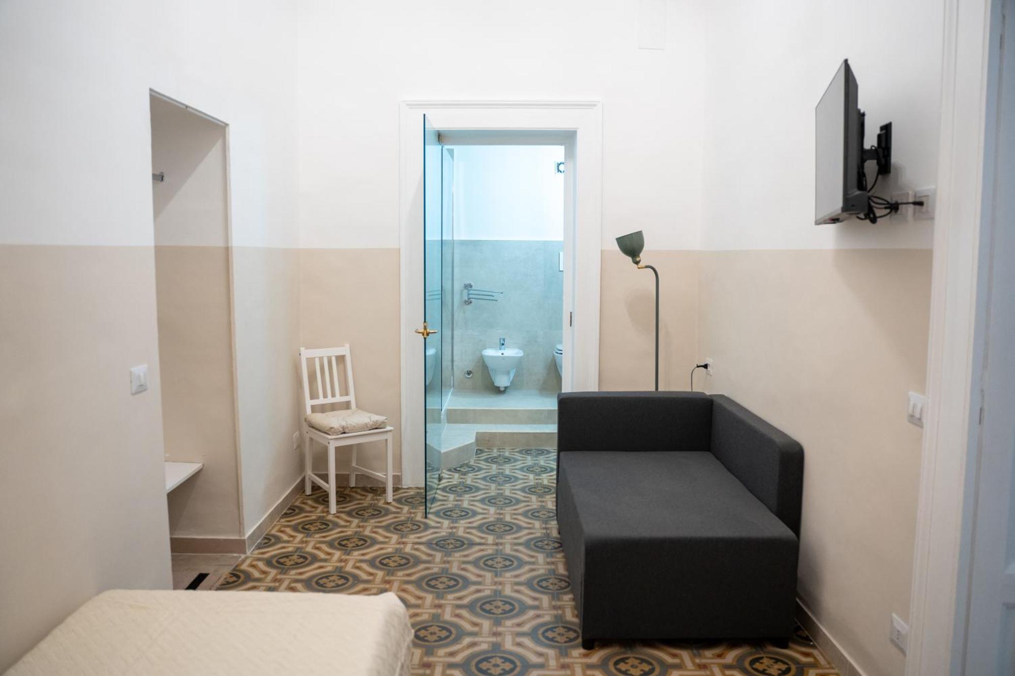 Principe Amedeo 93 Bed & Breakfast Bari Luaran gambar