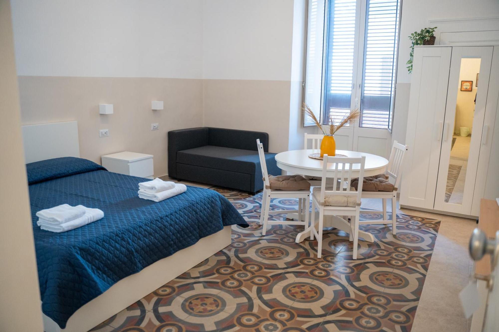 Principe Amedeo 93 Bed & Breakfast Bari Luaran gambar