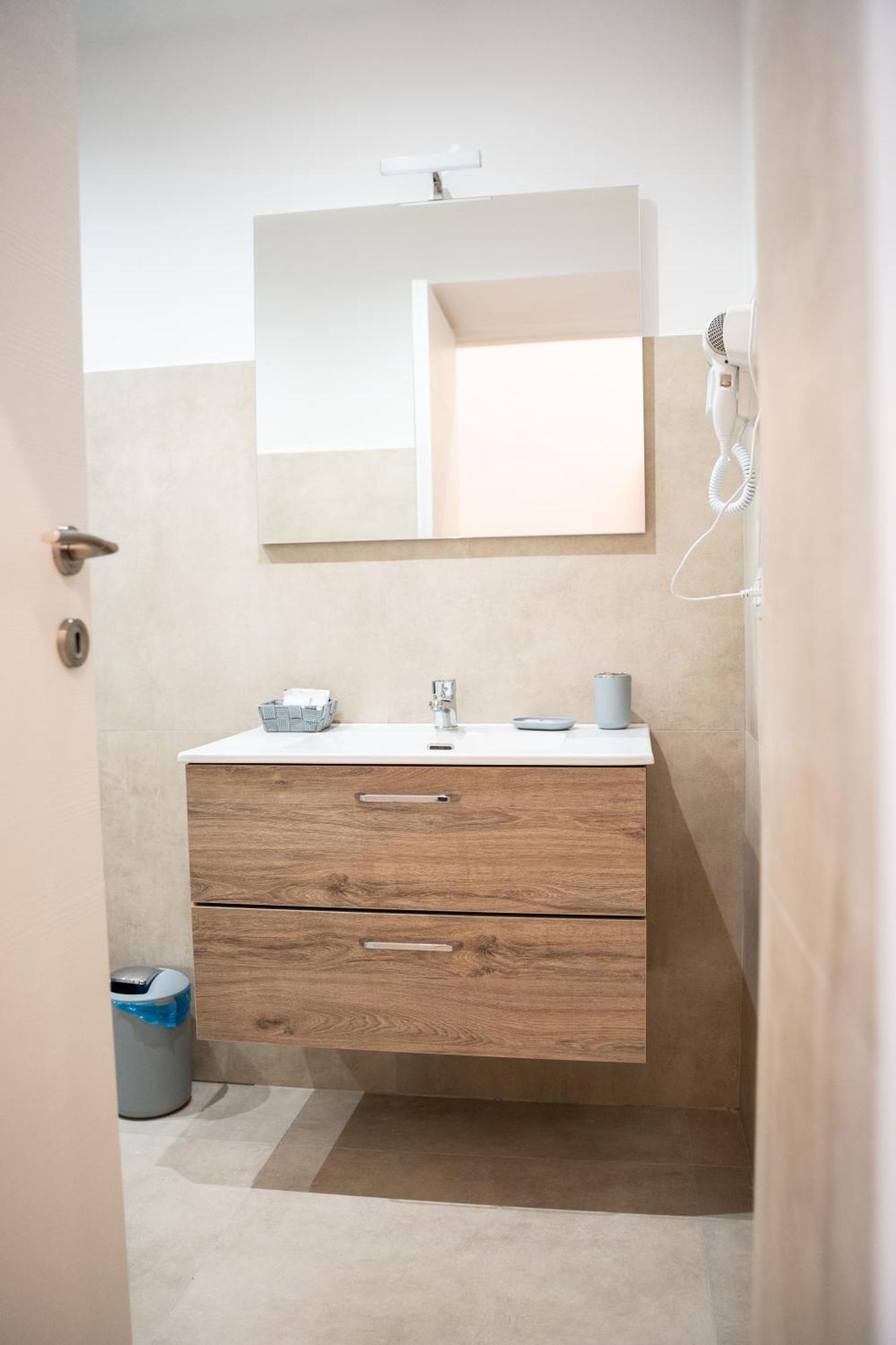 Principe Amedeo 93 Bed & Breakfast Bari Luaran gambar